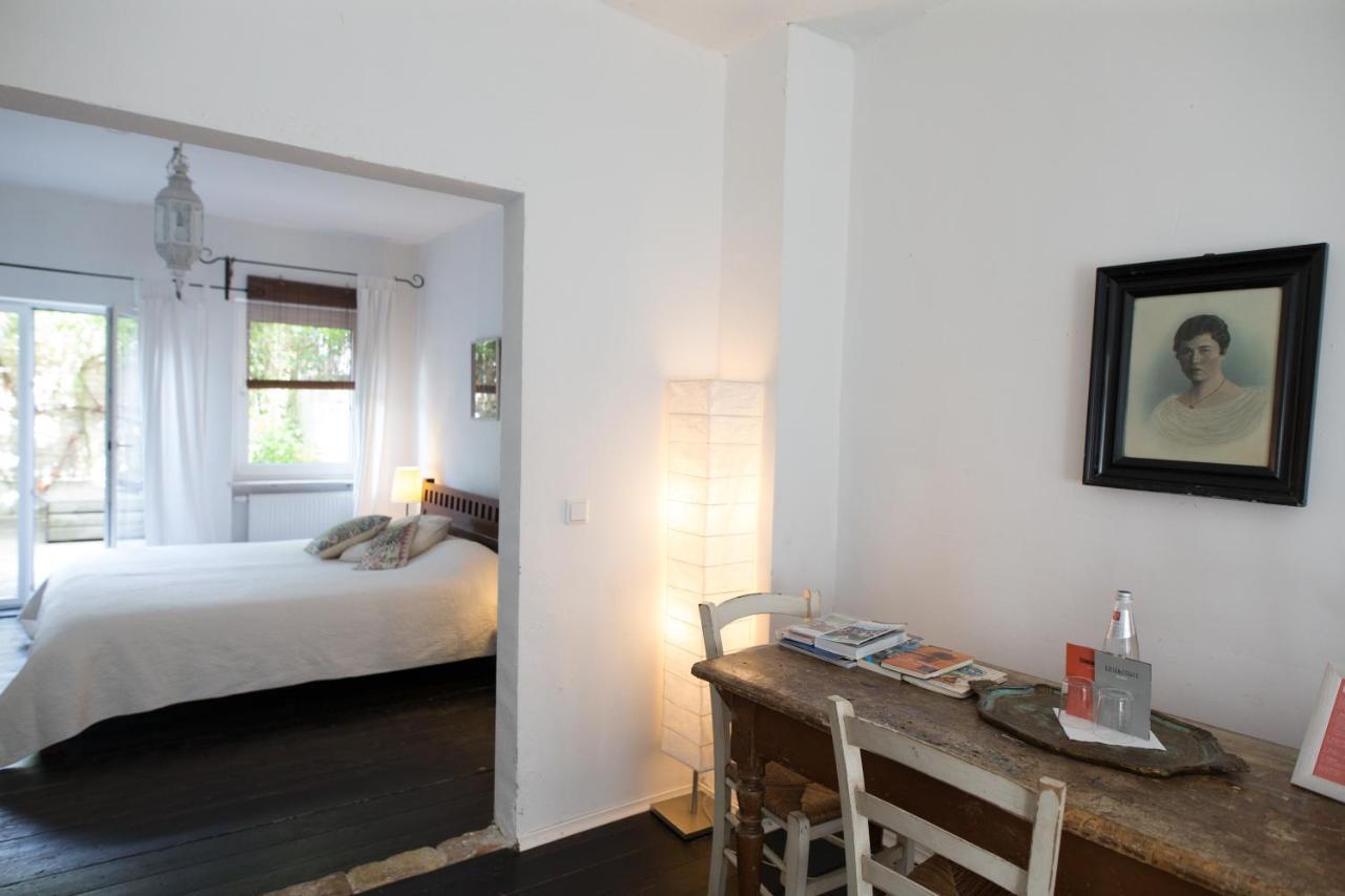 Schuhmacherei Guesthouse Йострих-Винкел Екстериор снимка