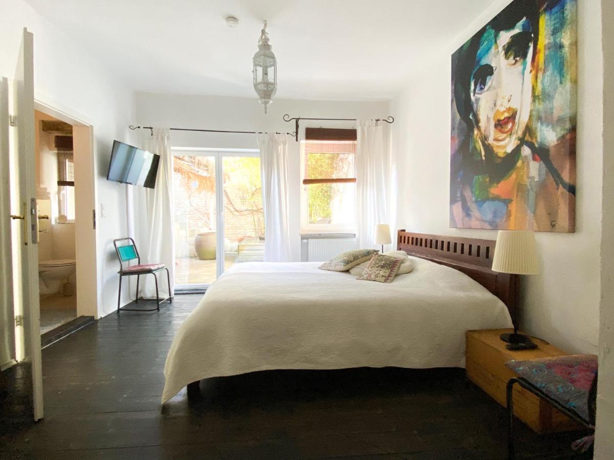 Schuhmacherei Guesthouse Йострих-Винкел Екстериор снимка